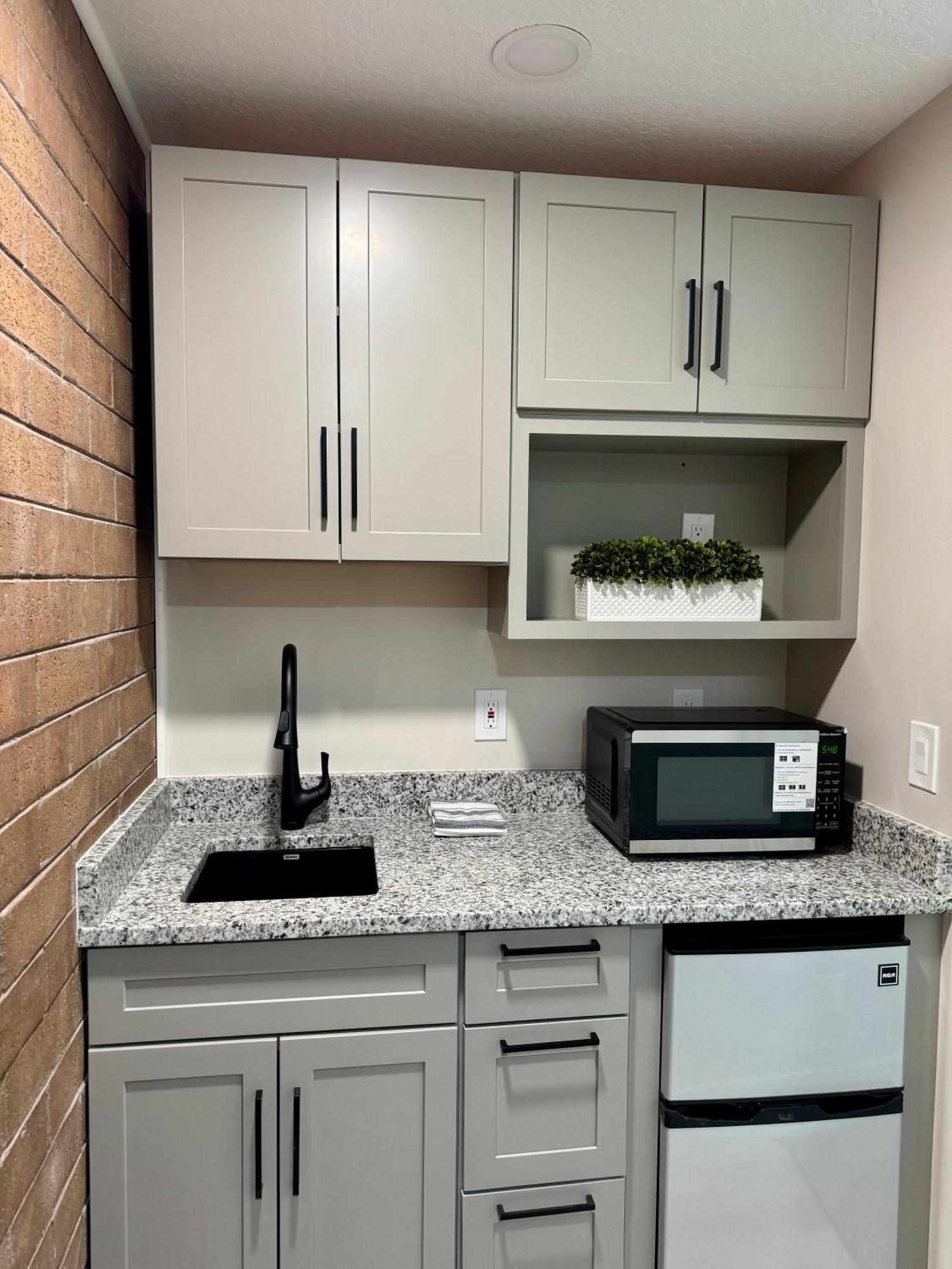 Family Friendly Condo - Парк-Сіті Екстер'єр фото